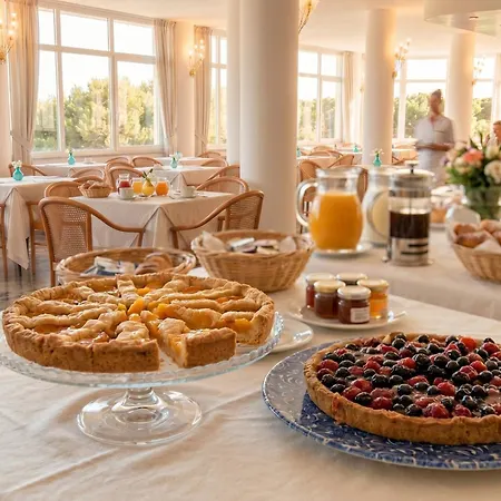 Eden Hotel 3*